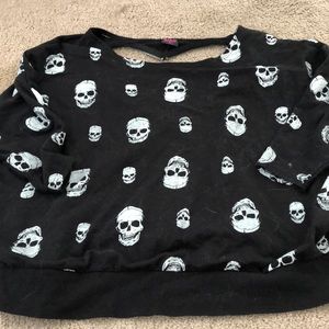 Skull off shoulder top